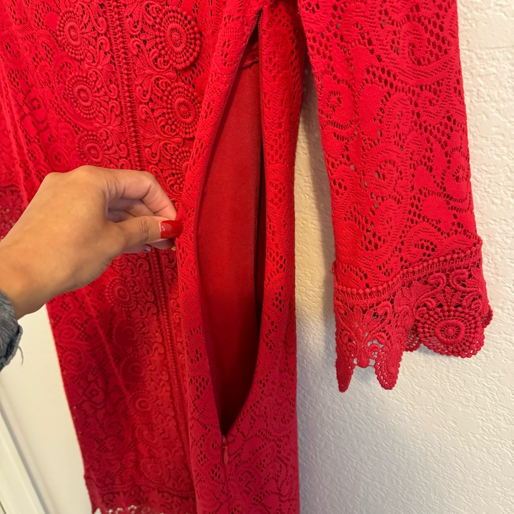 Laundry by Shelli Segal 3/4 Sleeve Red Crochet Dress. Size 4. - Picture 4 of 14
